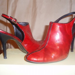 Босоножки кожа