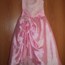 Нарядное платье на выпускной и торжество (9-11лет)