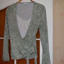 блуза.кофта.футболка по 10 грн