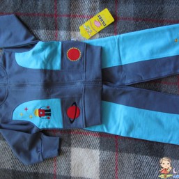 Срочно! Спортивный костюм для мальчика 