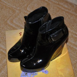 Ботинки  кожаные