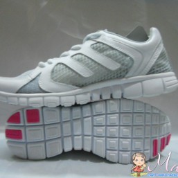 Женские Кроссовки Bona