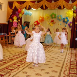 Платье на выпускной 