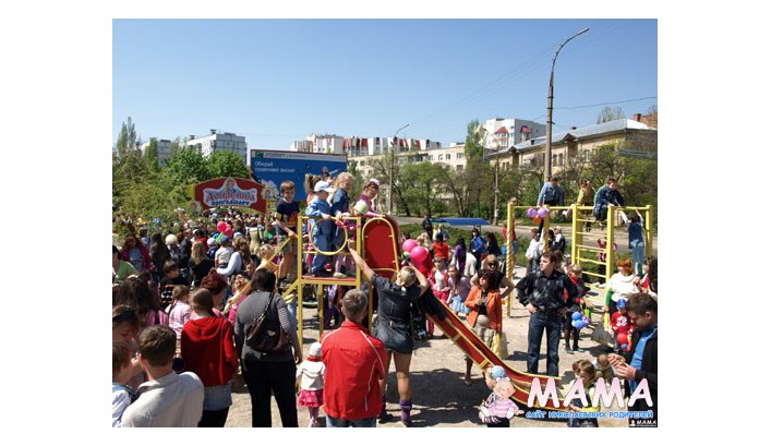 Открыт новый парк с детской площадкой от сети магазинов "Доярушка"