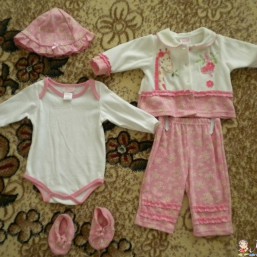 Красивенький костюмчик!