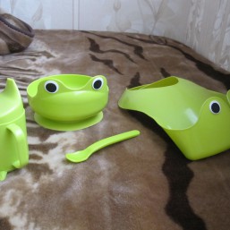 Посуда, ниблер, круг для купания, соски, ножницы, расческа 