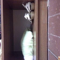 детский уголок-кровать,парта,шкаф.