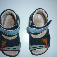 Босоножки кожа