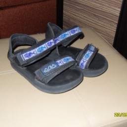 пляжные босоножки