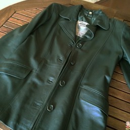 Пиджак кожанный. 48 р. 