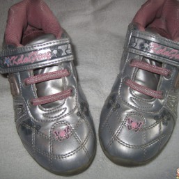 Кроссовки для девочки