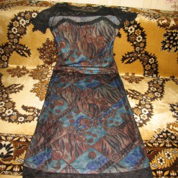 плаье в сеточкут