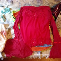 Женская одежда в обмен на детское