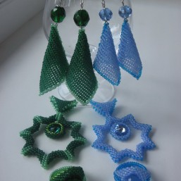 Бижутерия из бисера, комплекты