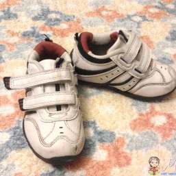 Кроссовки для двора