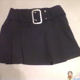 школьная юбка с пряжкой