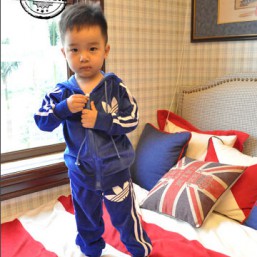 Спортивные костюмы