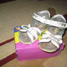 Кожаные босоножки