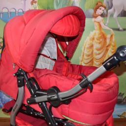 Универсальная коляска 