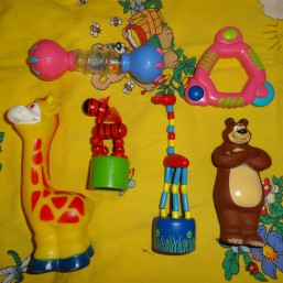 игрушки для ребенка