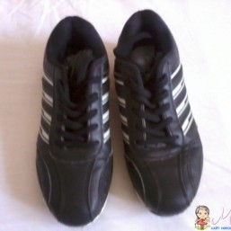 кроссовки 36 размера на мальчика10-11 лет