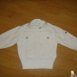 легкая курточка на 2-3 годика