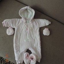 Комбинезон на девочку демисезонный