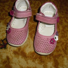 ПРОДАМ сандалии детские летние