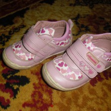 ПРОДАМ ботиночки детские осенне-весенние