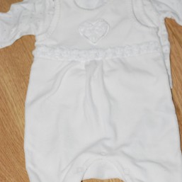 костюмчик на выписку