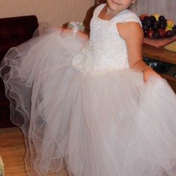 прокат красивого платья