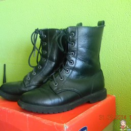  Демисезонные ботиночки H&M