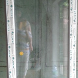 дверь металлопластиковая