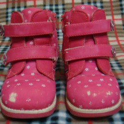 ботиночки, сапоги резиновые и зимние на девочку