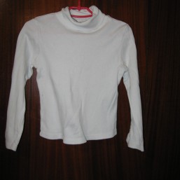 Белая водолазка на 1,5-2,5 года