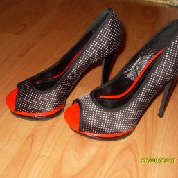 Туфли в горошек