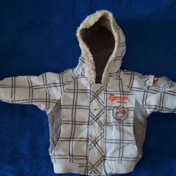 Курточка демисезонная