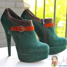 Замшевые ботильоны на платформе