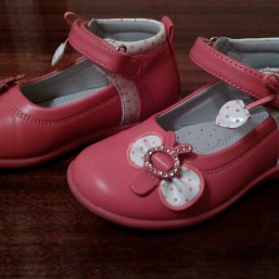 Аллые туфельки Apawwa