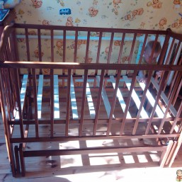 детская кроватка