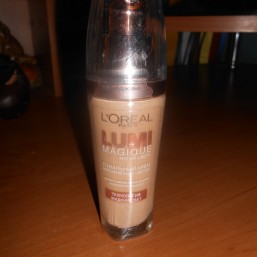 Тональный крем L'oreal Paris Lumi Magique