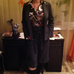 Женская фирменная одежда 