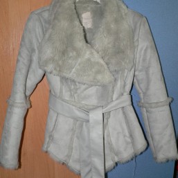 Новая дубленка на девочку 10-12 лет