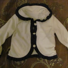 пиджачек трикотажный нарядный 