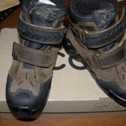 Срочно сапоги для снега и Слякоти  28р, 