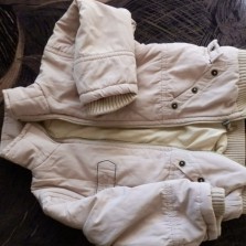 Осенняя курточка на подкладе.