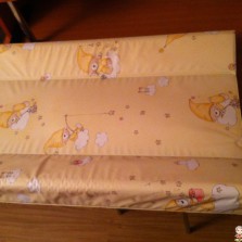 Пеленатор на кроватку