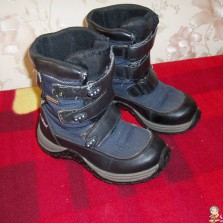 Сапоги на мальчика демисезонные  28р