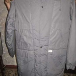 Куртка плащевка на синтипоне новая!!!