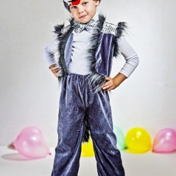 прокат новогодних костюмов ежика и волка